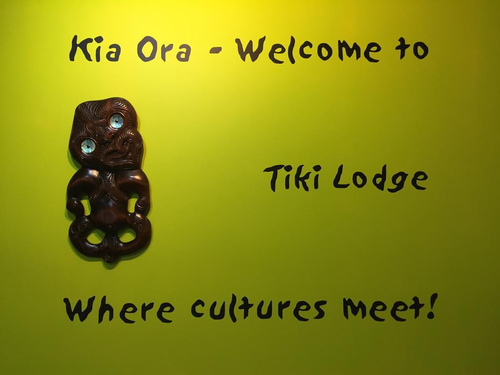 אגם טאופו Tiki Lodge Backpackers מראה חיצוני תמונה